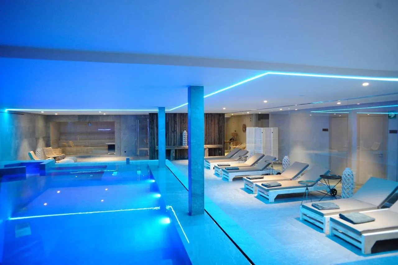 Hotel Playa Grande By Tropical (Adults Only) Gavà 4*,  Hiszpania